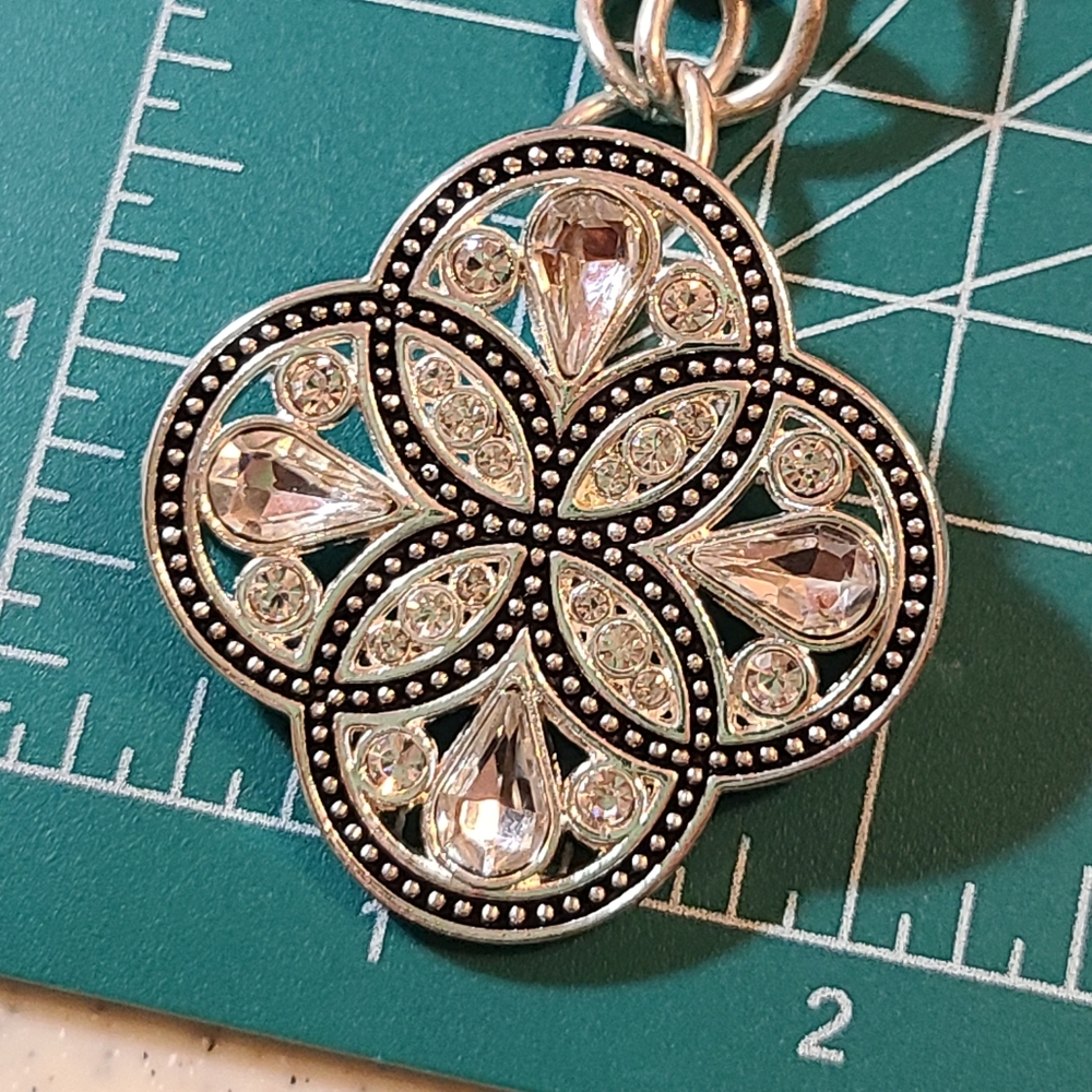 Elegant Silver  Pendant Brooch Necklace